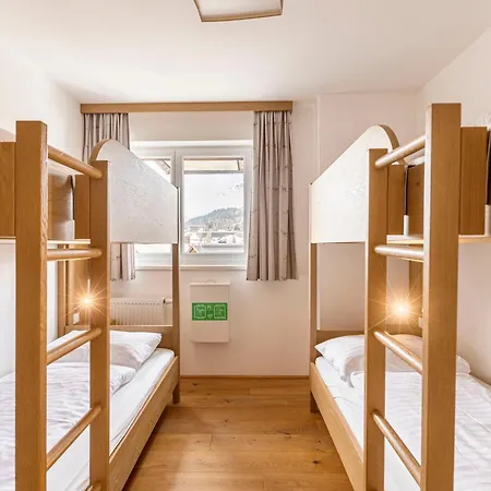 アパート Almresort Gartnerkofel Nassfeld