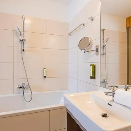 Almresort Gartnerkofel Nassfeld Sonnenalpe Nassfeld